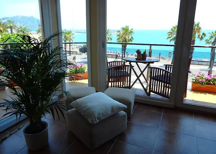 Seafront View-nice In Downtown Appartement *